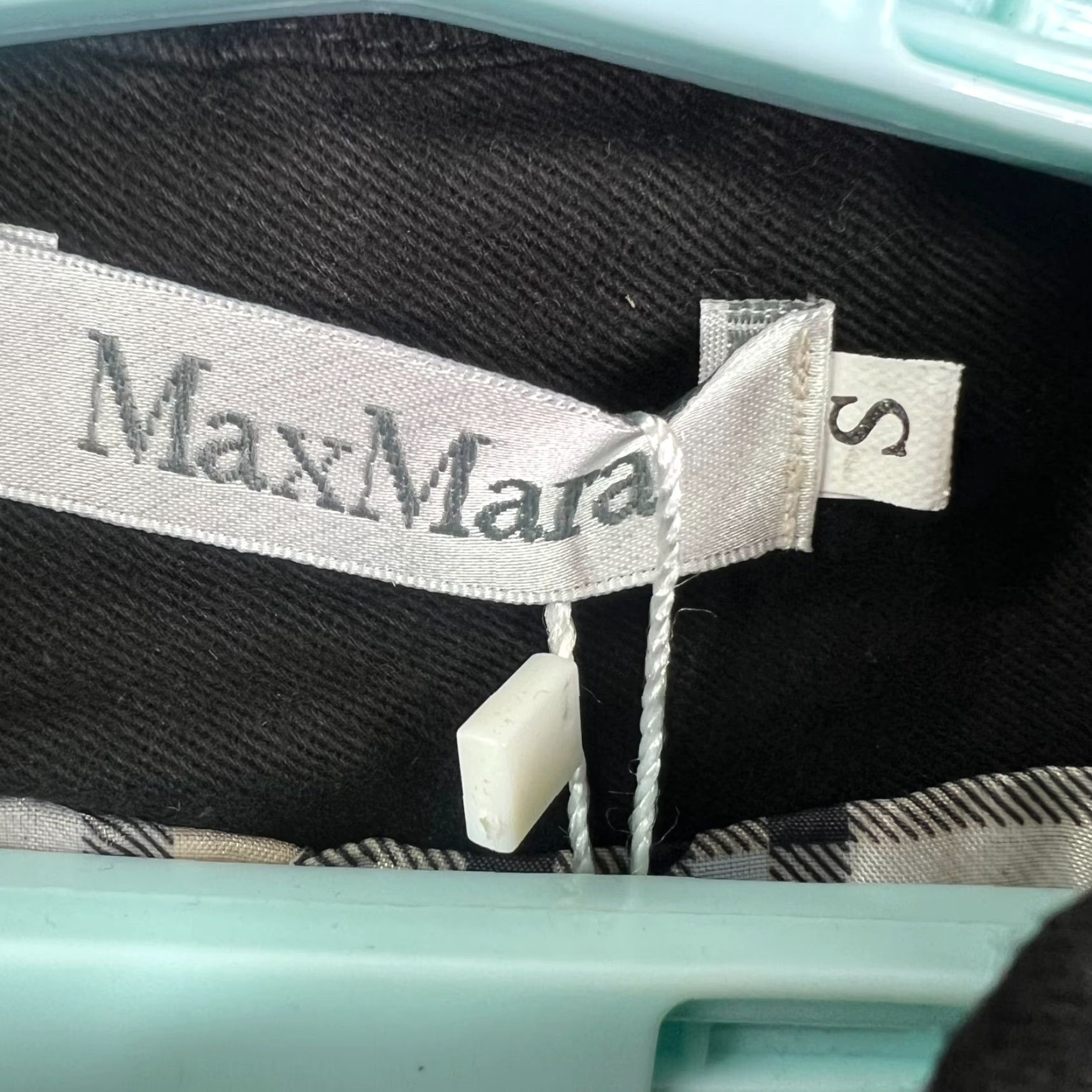 Max Mara Max Mara Double Breasted Short Trench Coat Womens Jr Size L Black Size 36" / US 14 / IT 50 - 4 Thumbnail