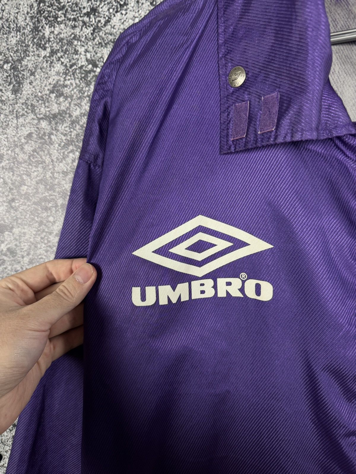 Umbro UMBRO Pro Training Vintage 90s Rain Jacket Windbreaker Sz M Size US M / EU 48-50 / 2 - 7 Thumbnail