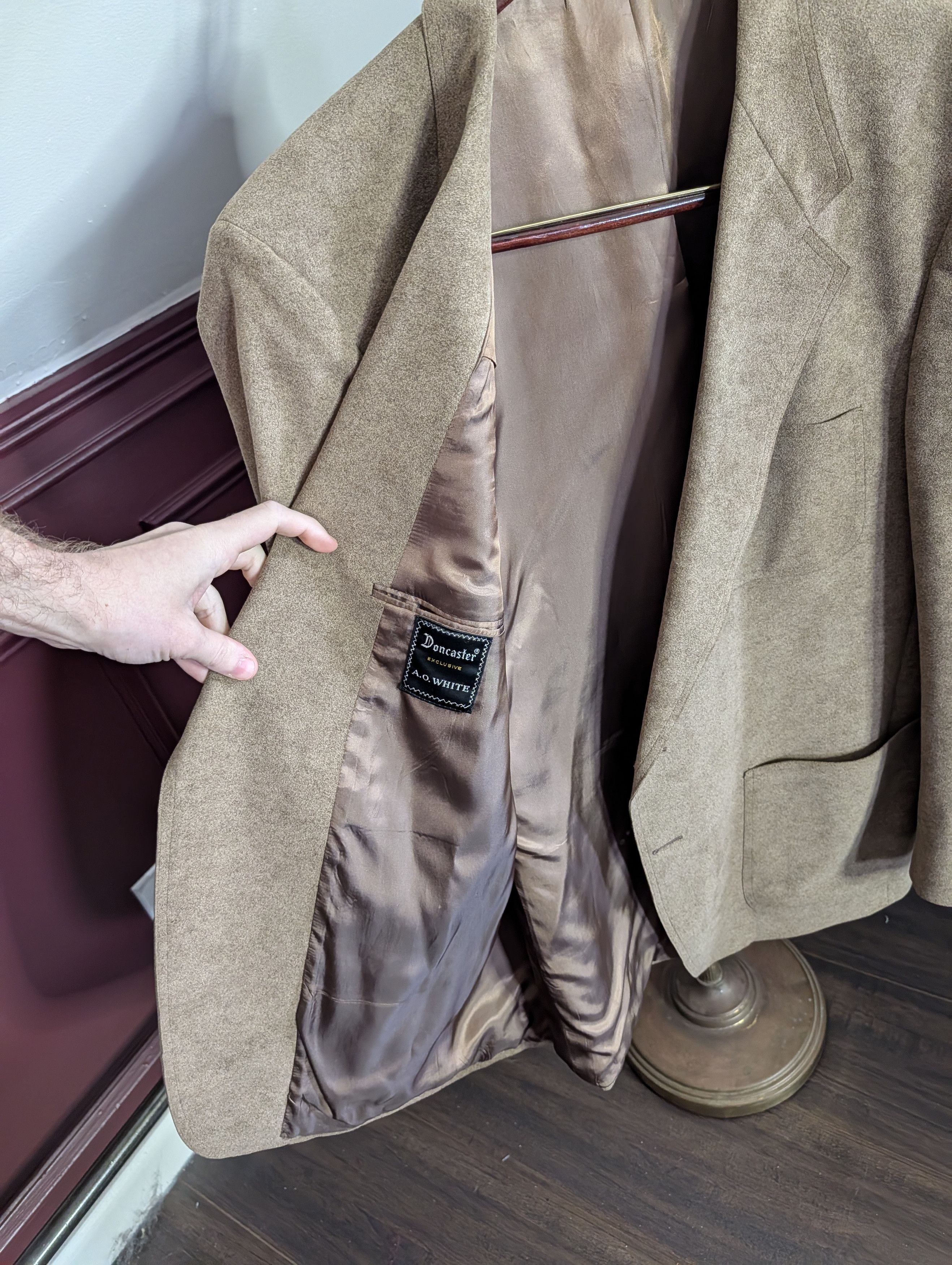A.O. CMS Doncaster A.O. White VTG suede-like MiUSA sport coat Size 44R - 10 Thumbnail