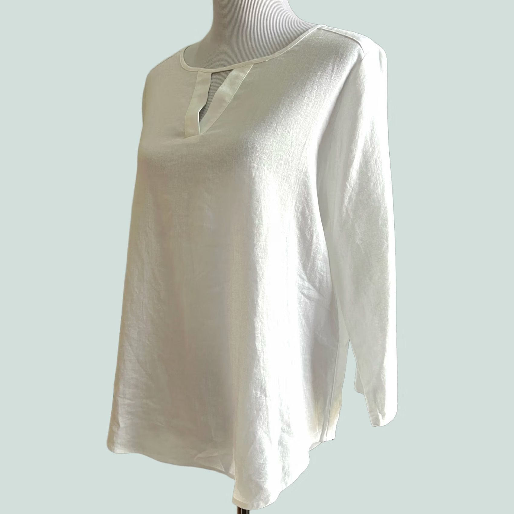 Van Heusen VINTAGE Van Heusen Linen Blend Blouse Tunic Shirt Women M White Lightweight 3/4 Sleeve Beach Coastal Resort Preppy Size M / US 6-8 / IT 42-44 - 1 Thumbnail