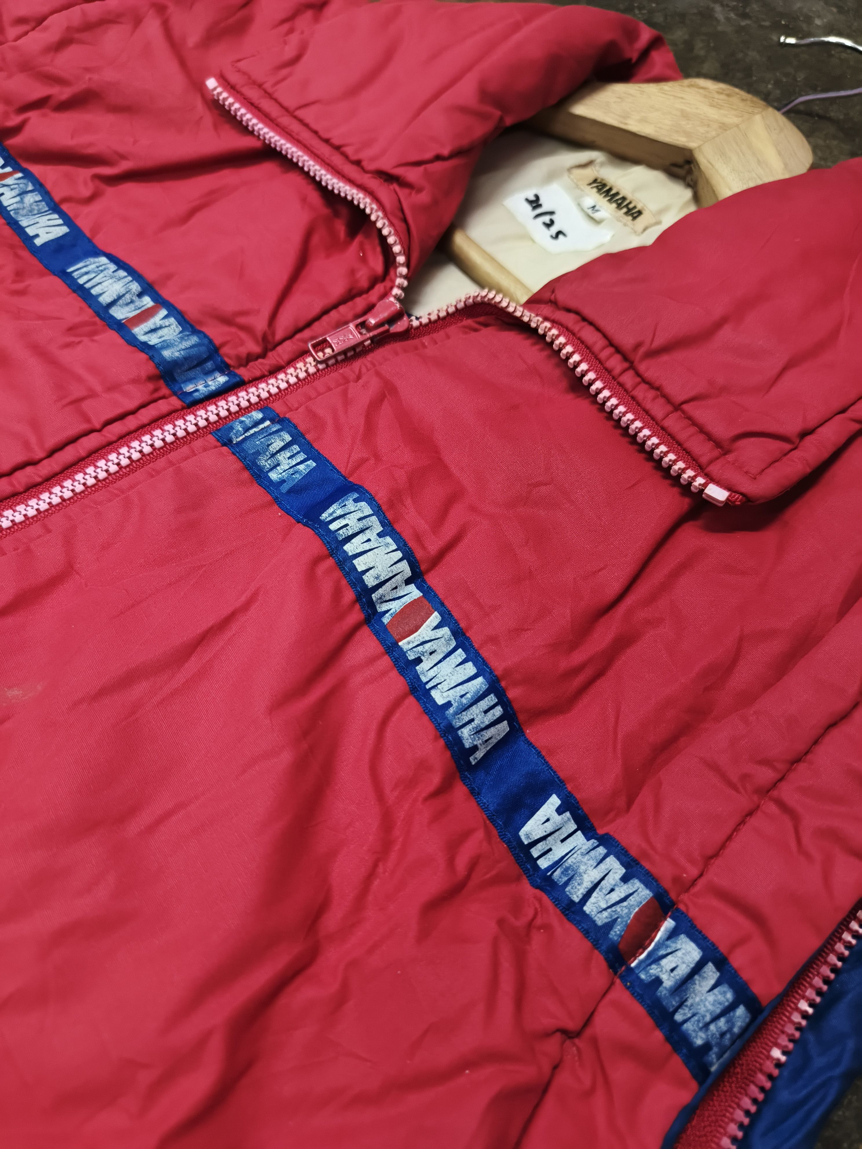 Gear for Sports VTG YAMAHA PADDED VEST JACKET RACING MOTORSPORT Size US M / EU 48-50 / 2 - 7 Thumbnail