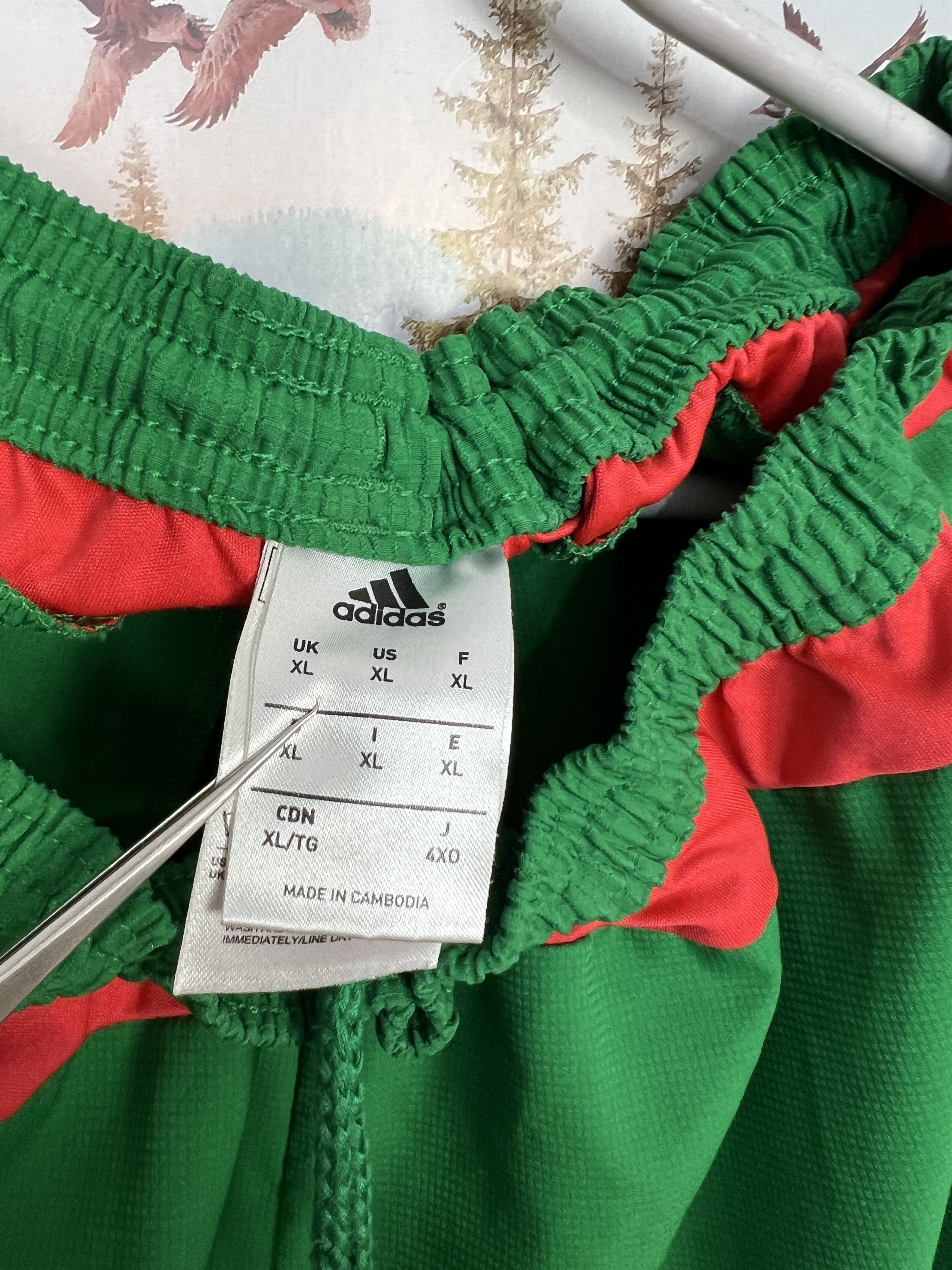 Adidas Adidas Germany Football Shorts Soccer Athletic Rare Sport Size US 36 / EU 52 - 8 Thumbnail