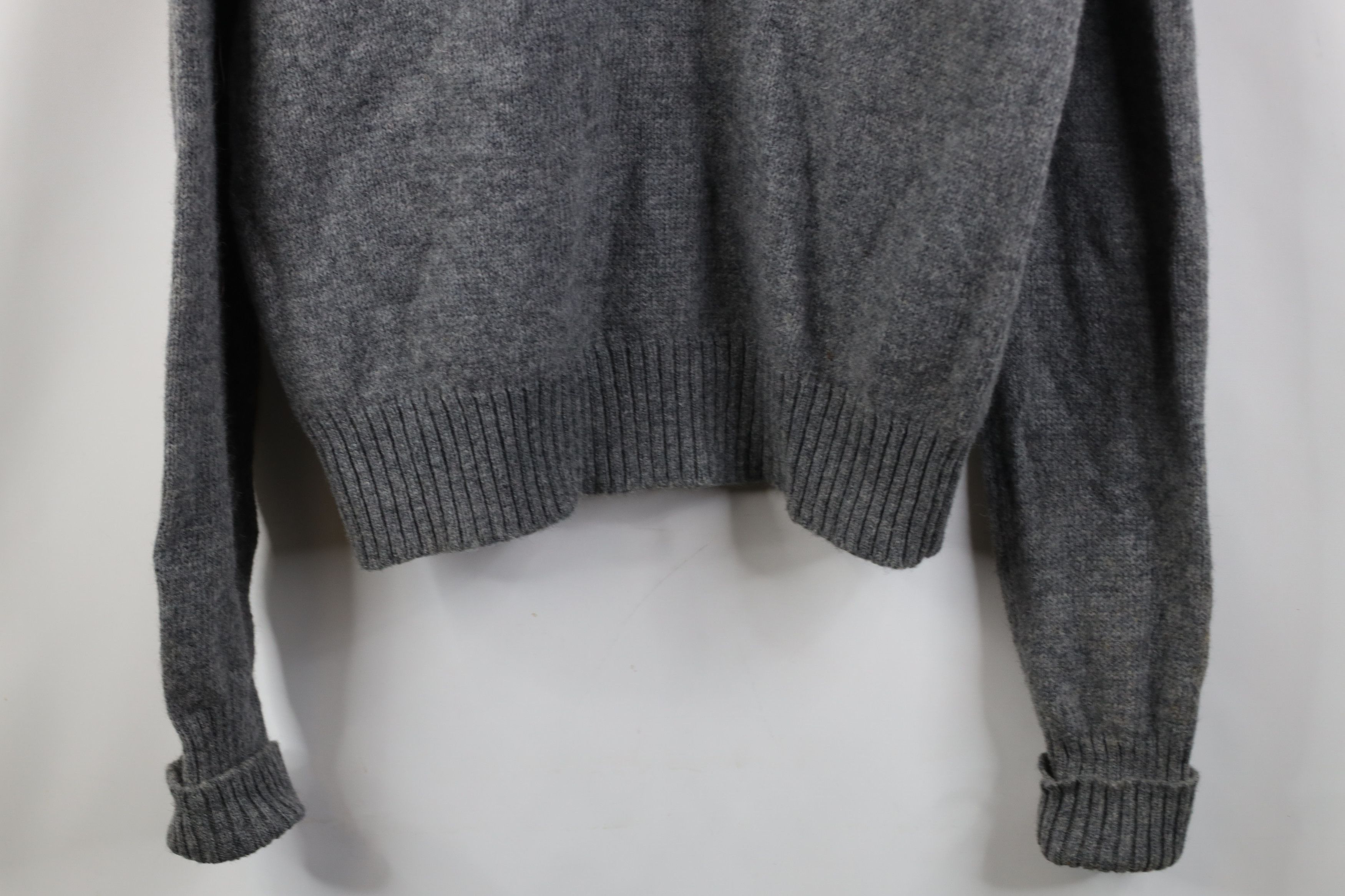 Vintage Vintage 70s Streetwear Wool Knit V-Neck Sweater Gray Size US XL / EU 56 / 4 - 3 Thumbnail
