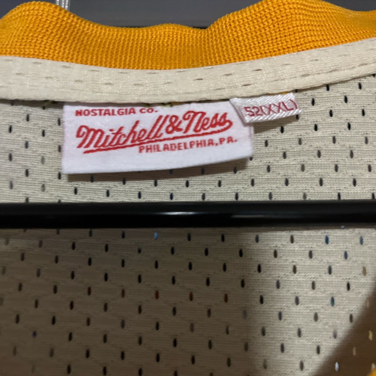 Mitchell & Ness yellow and tan colored lakers #23 lebron hardwood classic Size US XXL / EU 58 / 5 - 4 Thumbnail