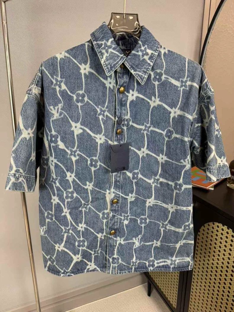 Louis Vuitton New fishnet full print and full logo denim sh