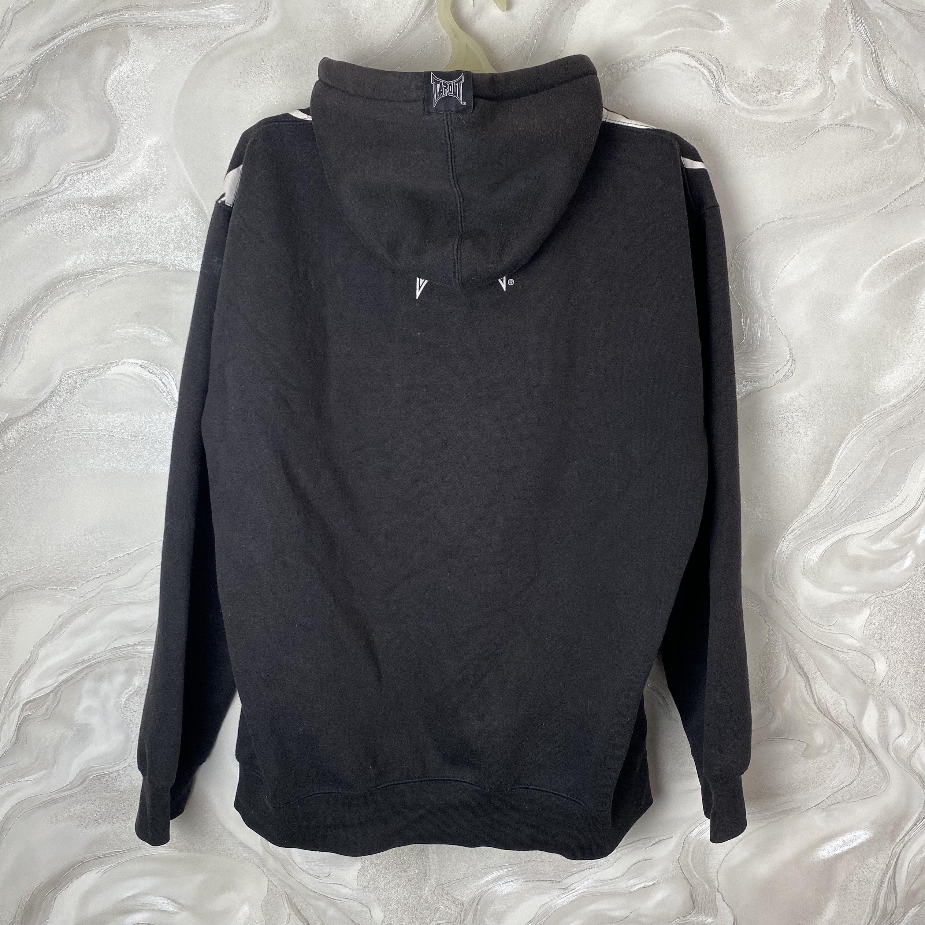 Tapout Crazy Vintage Tapout Y2K Hoodie Size XL Size US XL / EU 56 / 4 - 5 Thumbnail