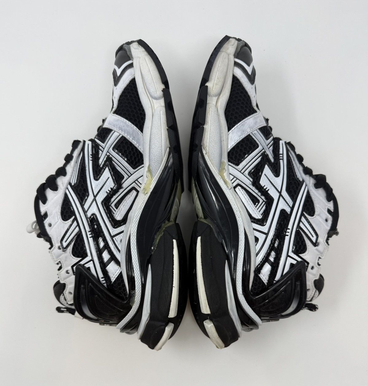 Balenciaga Balenciaga Runner Sneaker Black/White Size US 8 / EU 41 - 4 Thumbnail