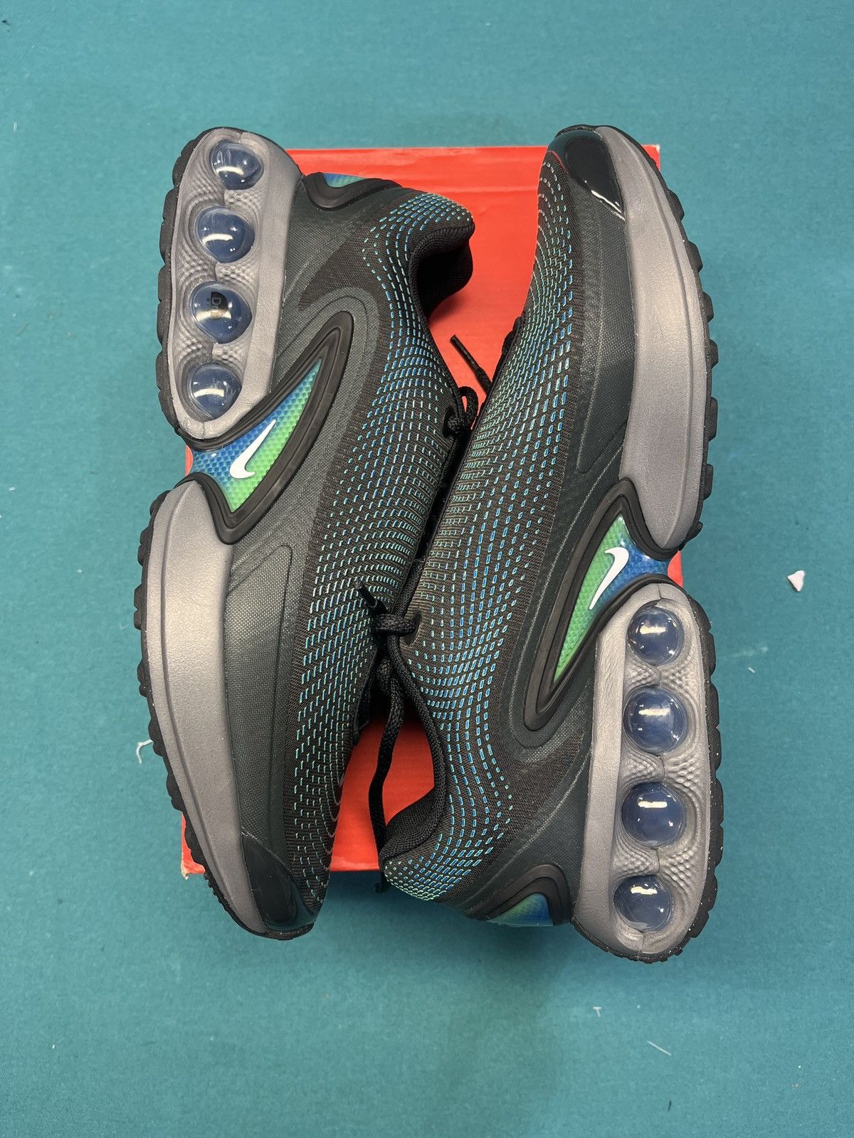 Nike Air Max DN Size US 11 / EU 44 - 3 Thumbnail