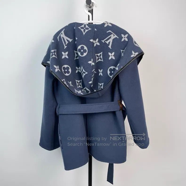 Louis Vuitton Louis Vuitton Blue big old flower full print bathrobe shor Size XXS / US 00 / IT 34 - 2 Thumbnail