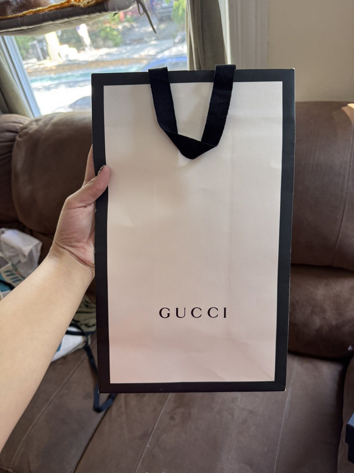 Gucci Women’s Gucci Ace Sneaker with bee Size US 7.5 / IT 37.5 - 14 Thumbnail