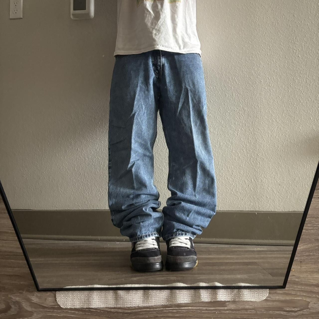 Levi's Crazy Vintage Y2K/2000s Levis Medium Wash Essential Denim Jeans! 32x30 Size US 32 / EU 48 - 1 Thumbnail