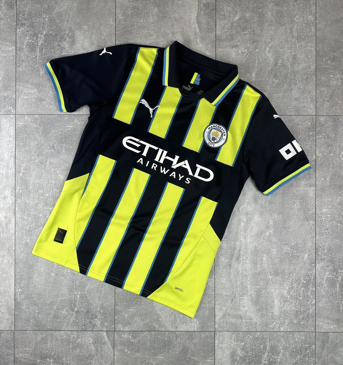 Puma Puma Manchester City Away 2024/25 Soccer Football Jersey Size US S / EU 44-46 / 1 - 1 Thumbnail