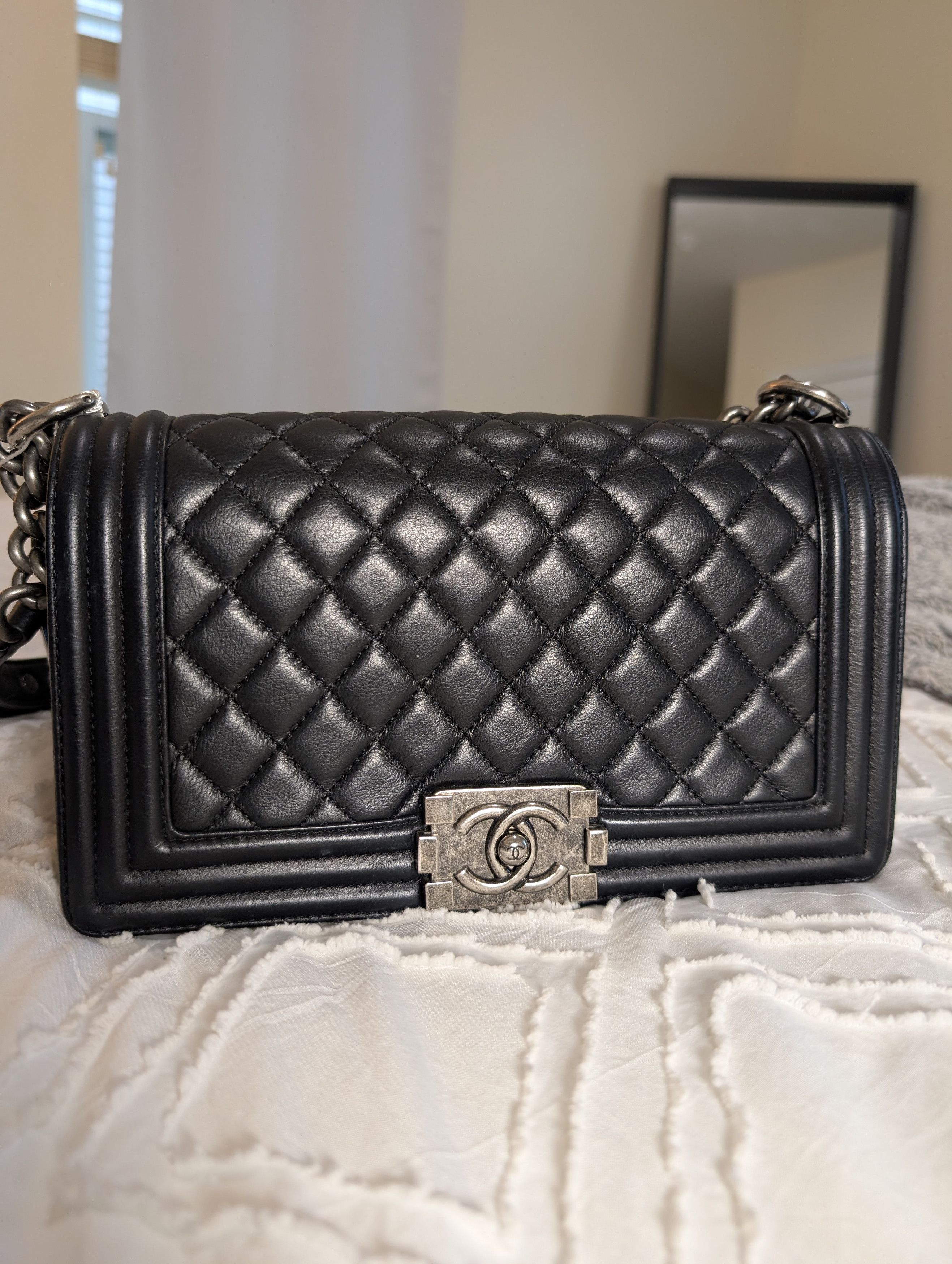 Chanel Chanel Black Quilted Lambskin Leather Boy Bag Size ONE SIZE - 15 Thumbnail