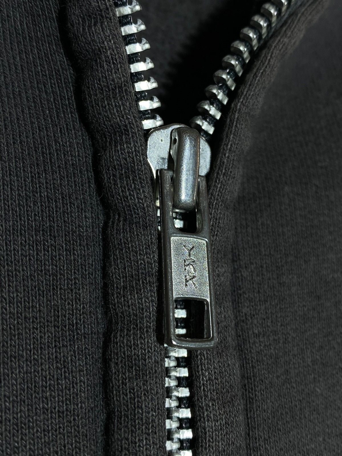 Carhartt 🔥 00s CARHARTT VINTAGE FADED BLACK ZIP SWEATSHIRT WORKWEAR Size US L / EU 52-54 / 3 - 15 Thumbnail