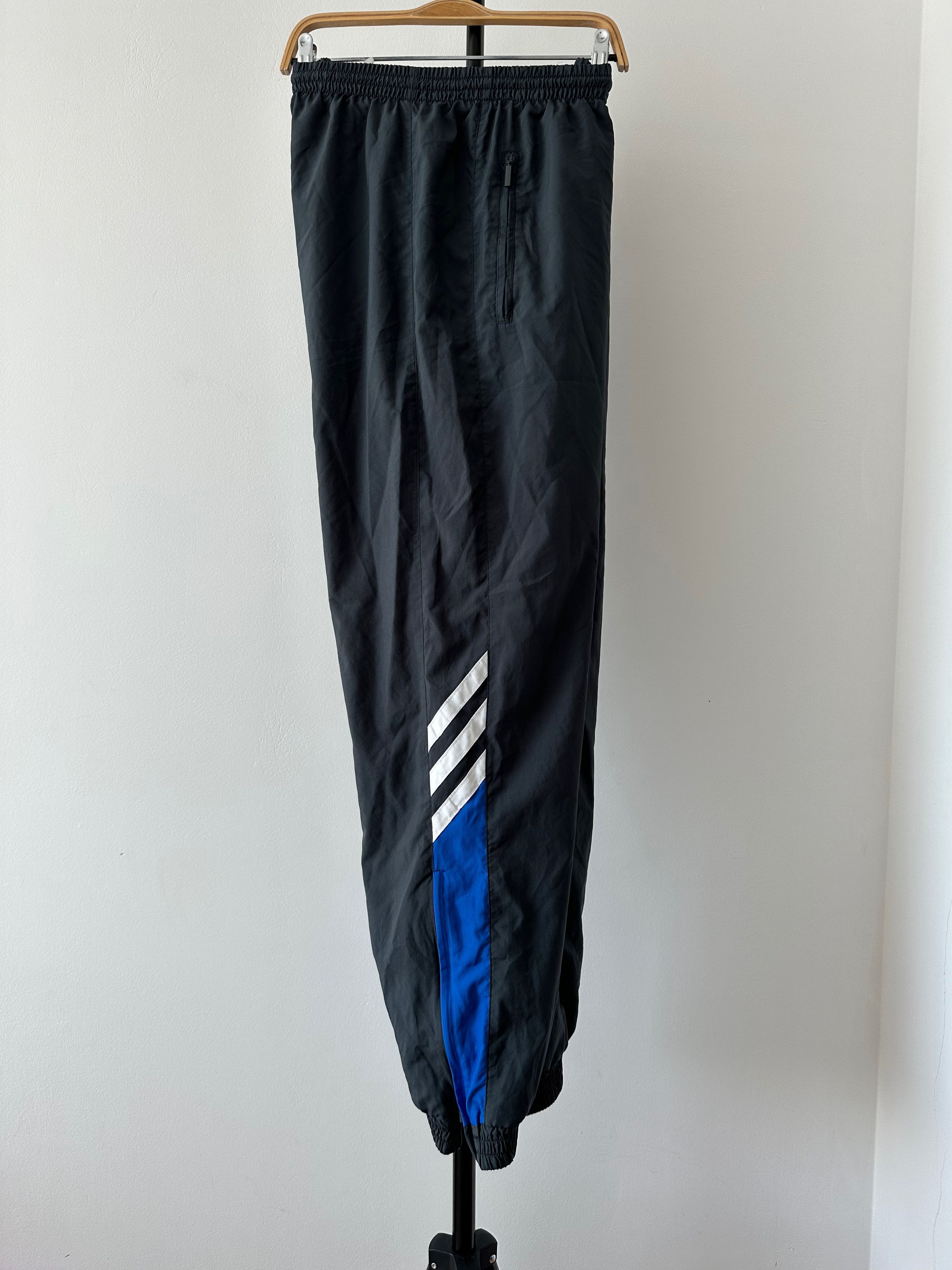 Adidas 00's Adidas Vintage polyester track pants joggers Size US 34 / EU 50 - 12 Thumbnail