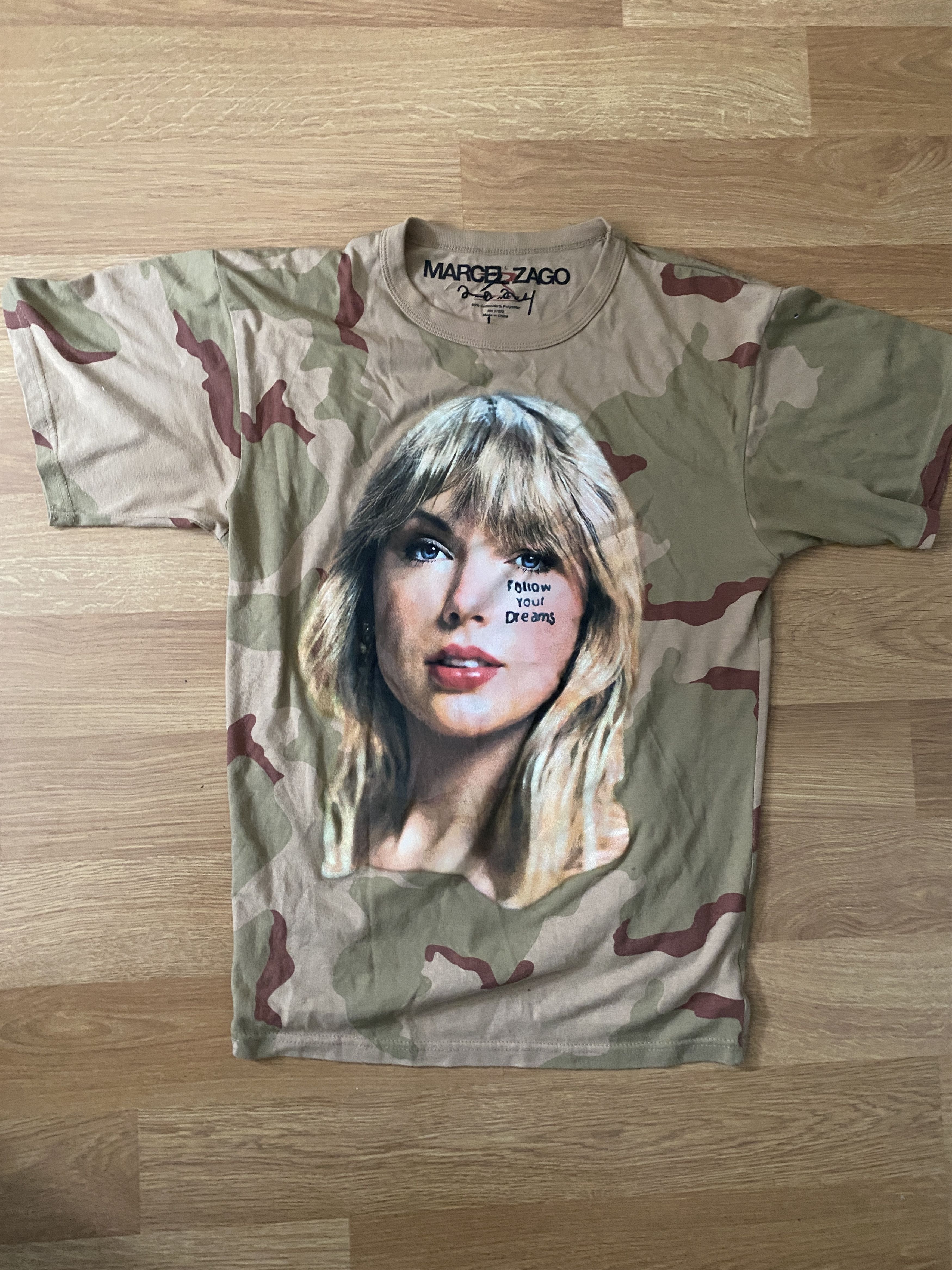 Marcel Zago Camo Ass Pizza x Marcel Zago Taylor Swift Tee Size US L / EU 52-54 / 3 - 1 Thumbnail