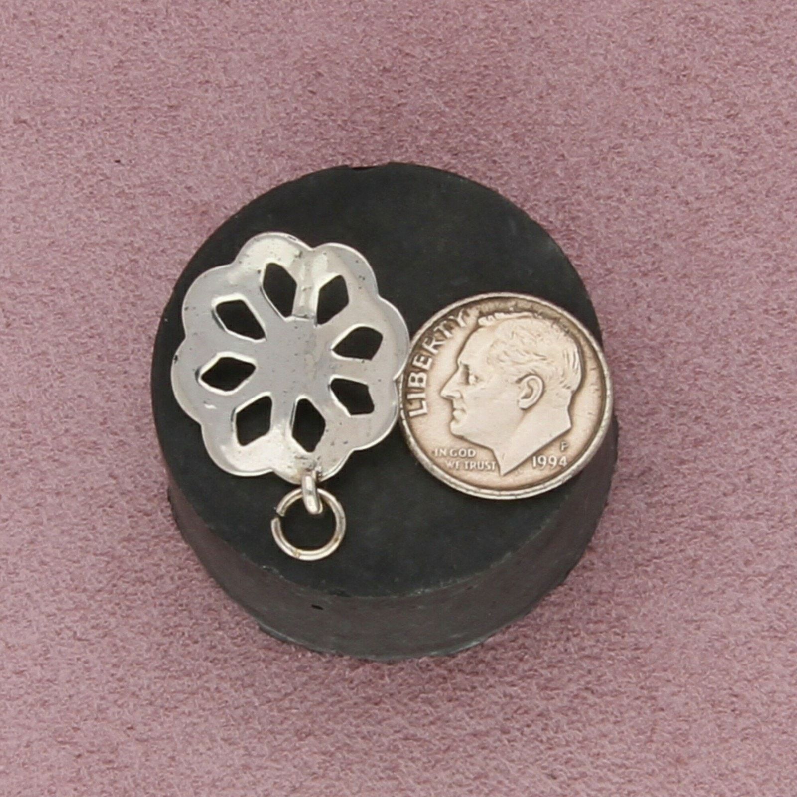 Native navajo sterling silver vintage turquoise flower pendant Size ONE SIZE - 3 Thumbnail