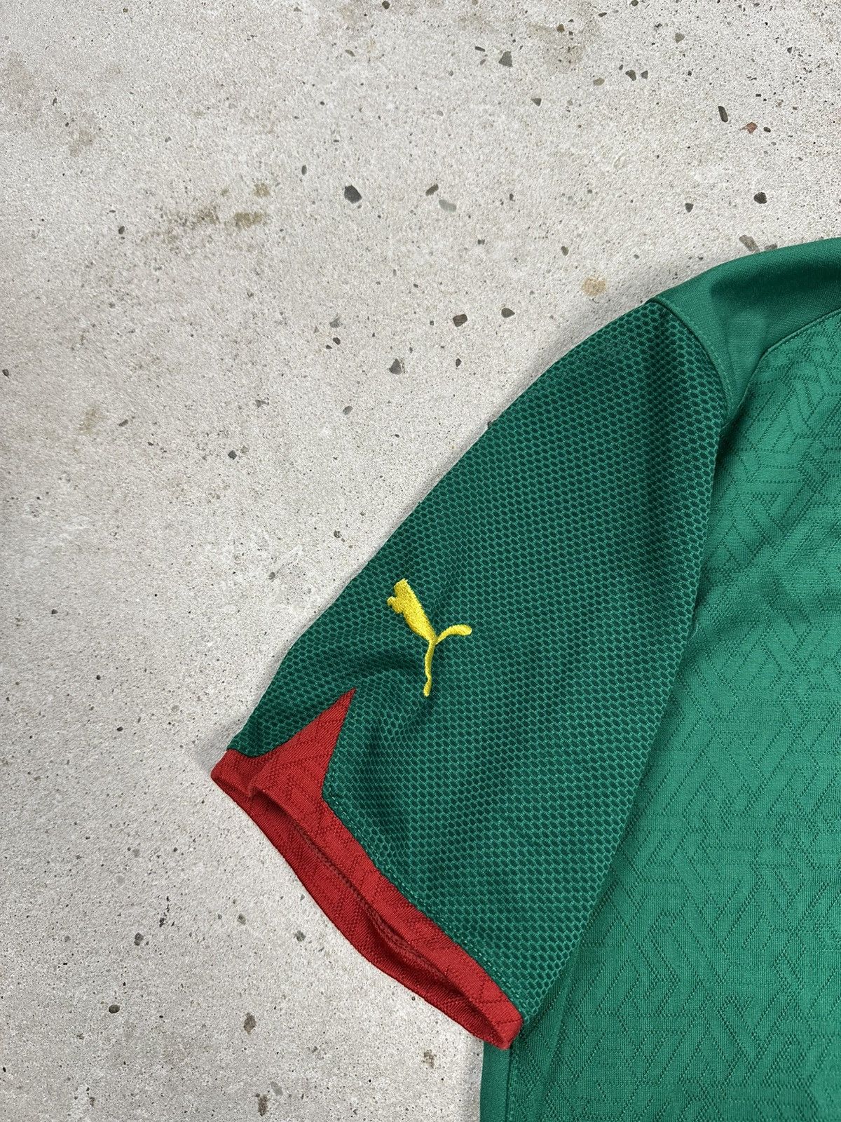 Puma × Vintage Puma x Cameroon 2010/2011 Home Jersey T Shirt Soccer Size US S / EU 44-46 / 1 - 16 Thumbnail