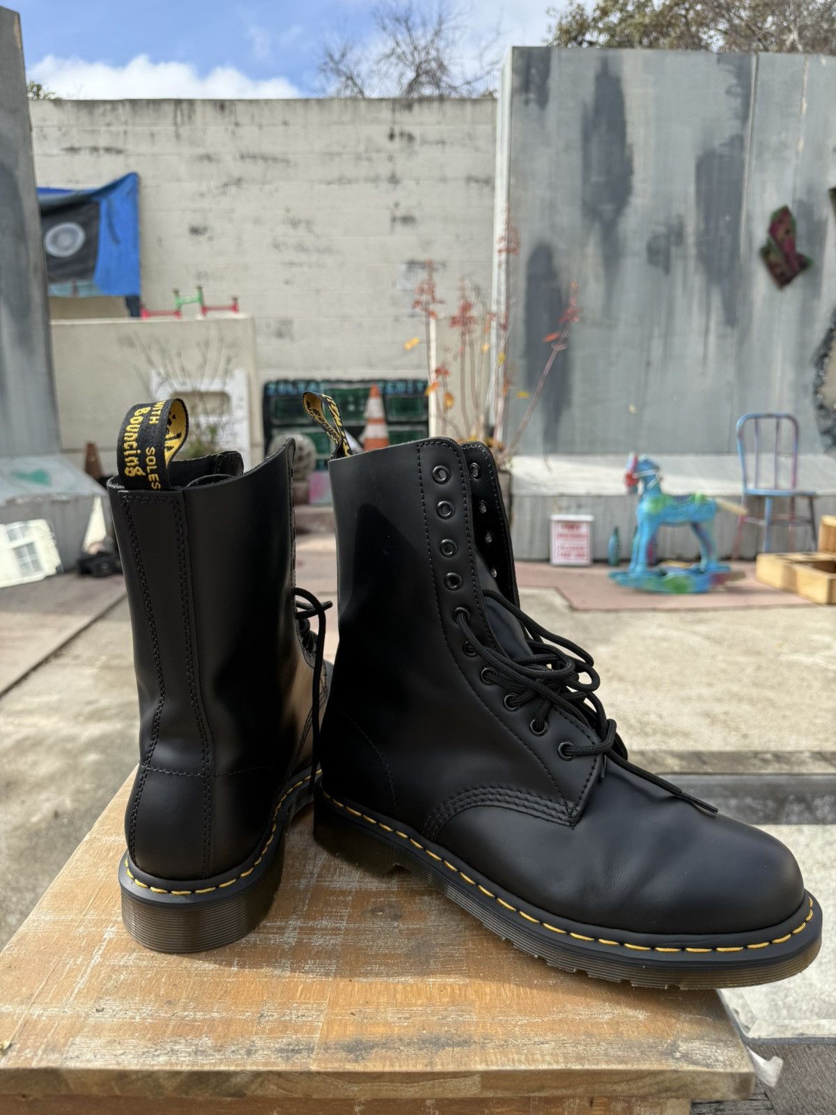 Dr. Martens Dr Marten Boots Size US 9 / EU 42 - 4 Thumbnail