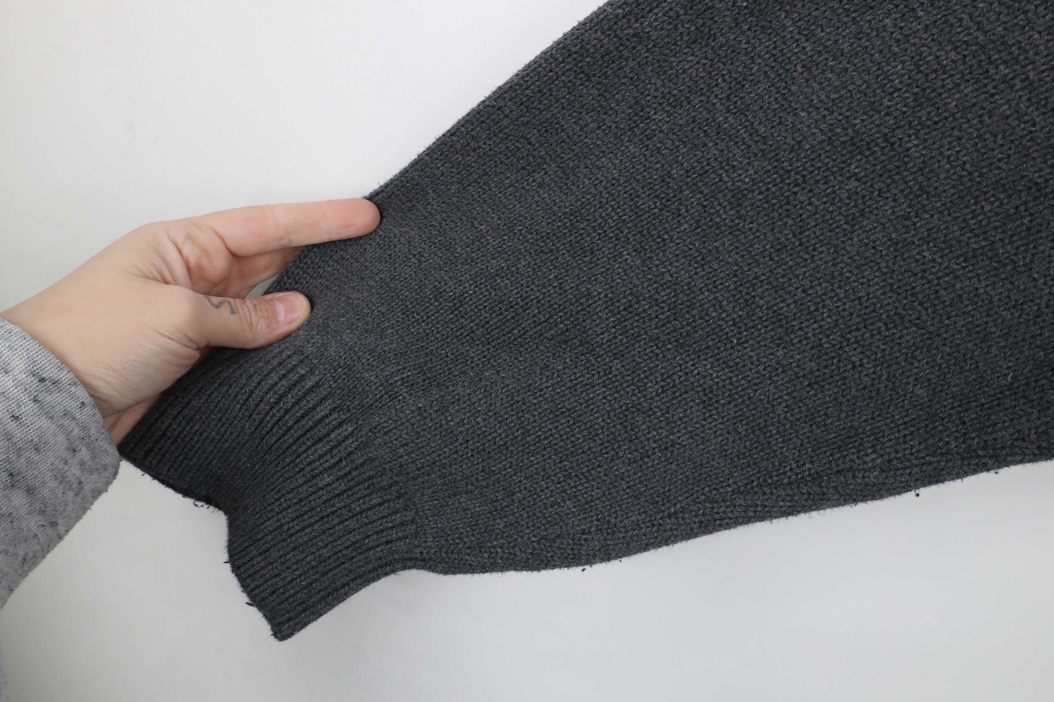 Tommy Hilfiger × Vintage Vintage 90s Tommy Hilfiger Heavyweight Knit Sweater Gray Size US XXL / EU 58 / 5 - 6 Thumbnail