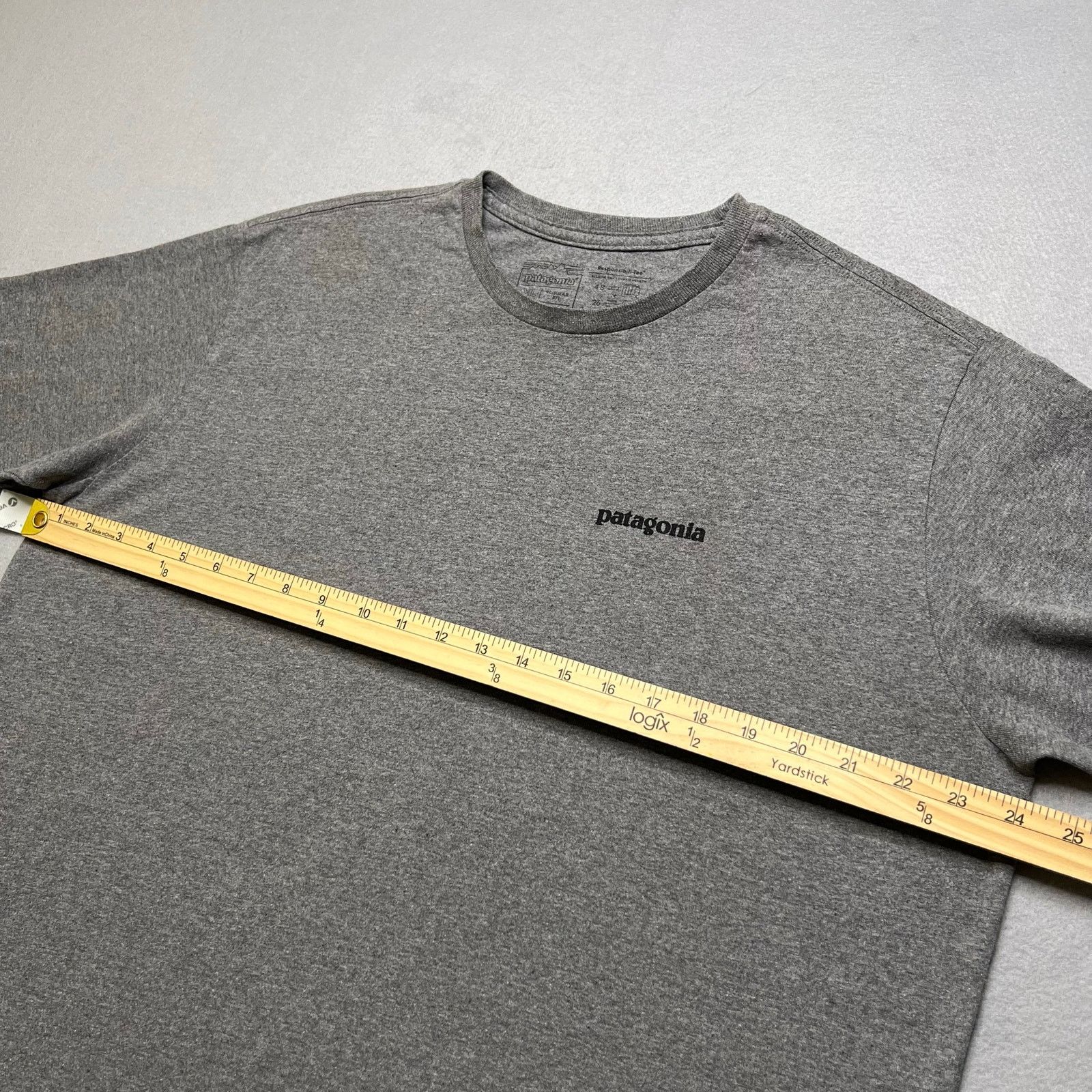 Patagonia Patagonia P-6 Logo Responsibili Tee Graphic T Shirt Men’s XL Size US XL / EU 56 / 4 - 6 Thumbnail