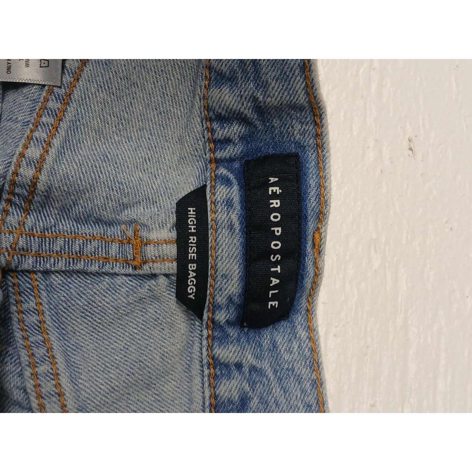Aeropostale Aéropostale (6R) High Rise Baggy Fit Light Blue Denim Jeans Size 28" / US 6 / IT 42 - 7 Thumbnail