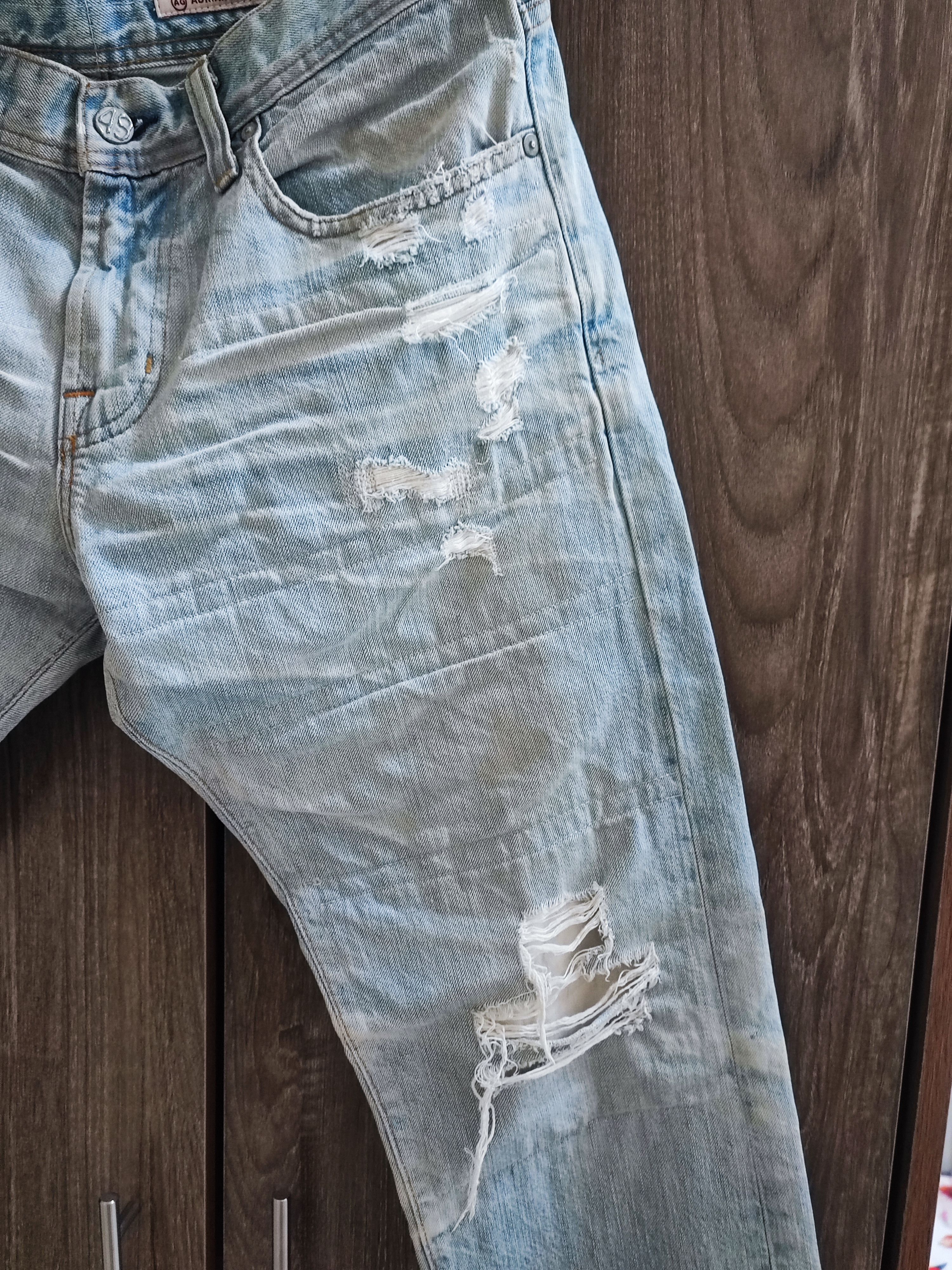 AG Adriano Goldschmied AG Adriano Goldschmied Distressed Faded Blue Jeans Size US 33 - 2 Thumbnail