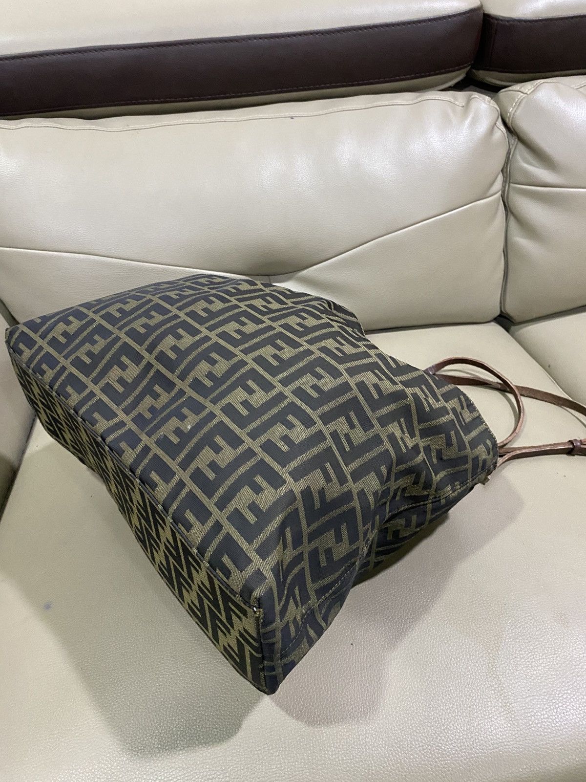Fendi Authentic Fendi Zucca Monogram Tote Bag Size ONE SIZE - 6 Thumbnail
