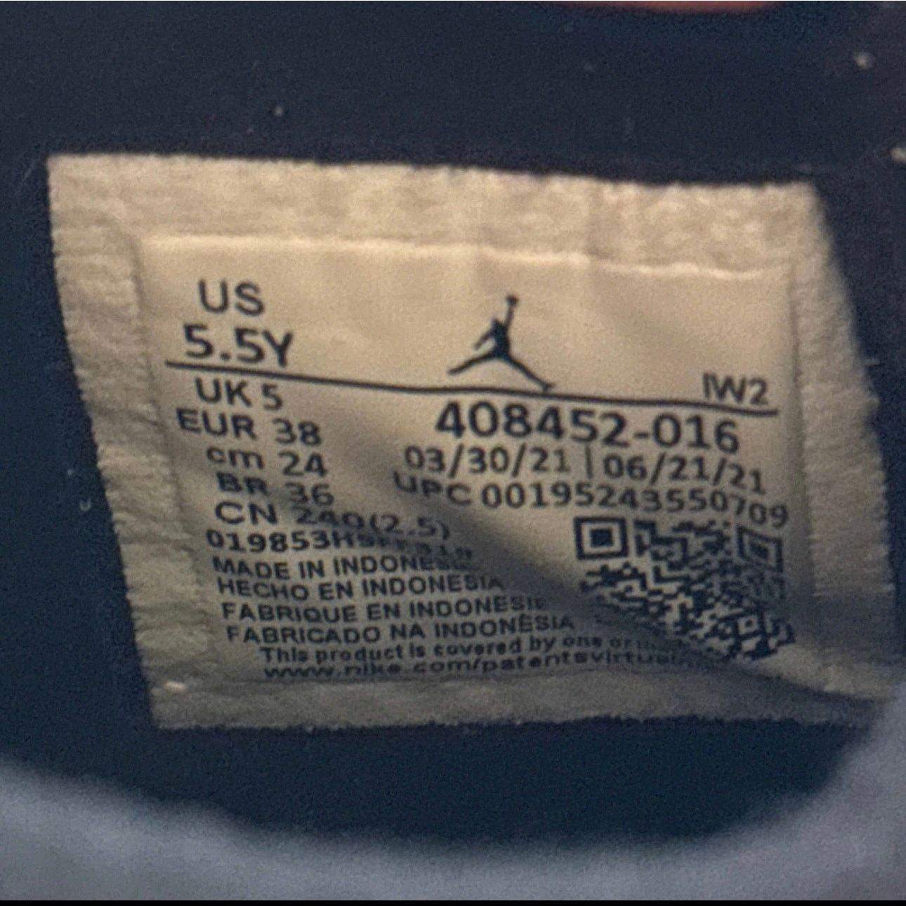 Jordan Brand × Nike Size 5.5 Nike Air Jordan 4 Retro GS Red Thunder Men's Shoes Size US 5.5 / EU 38 - 7 Thumbnail