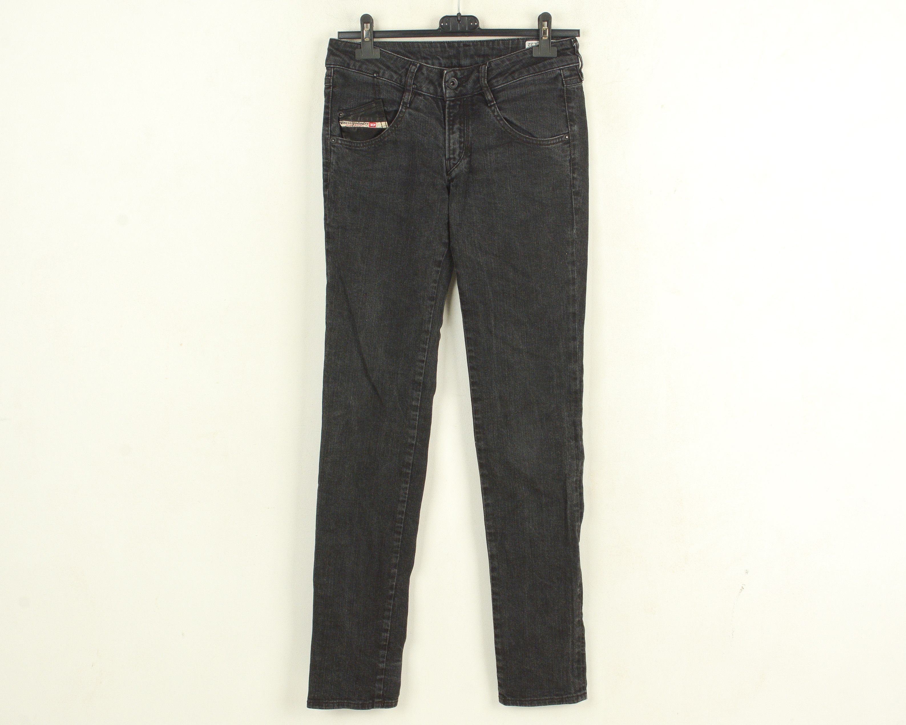 Diesel CLUSH Stretch Womens W28 L32 Skinny Jeans Trousers Denim Zip Size 28" / US 6 / IT 42 - 1 Thumbnail