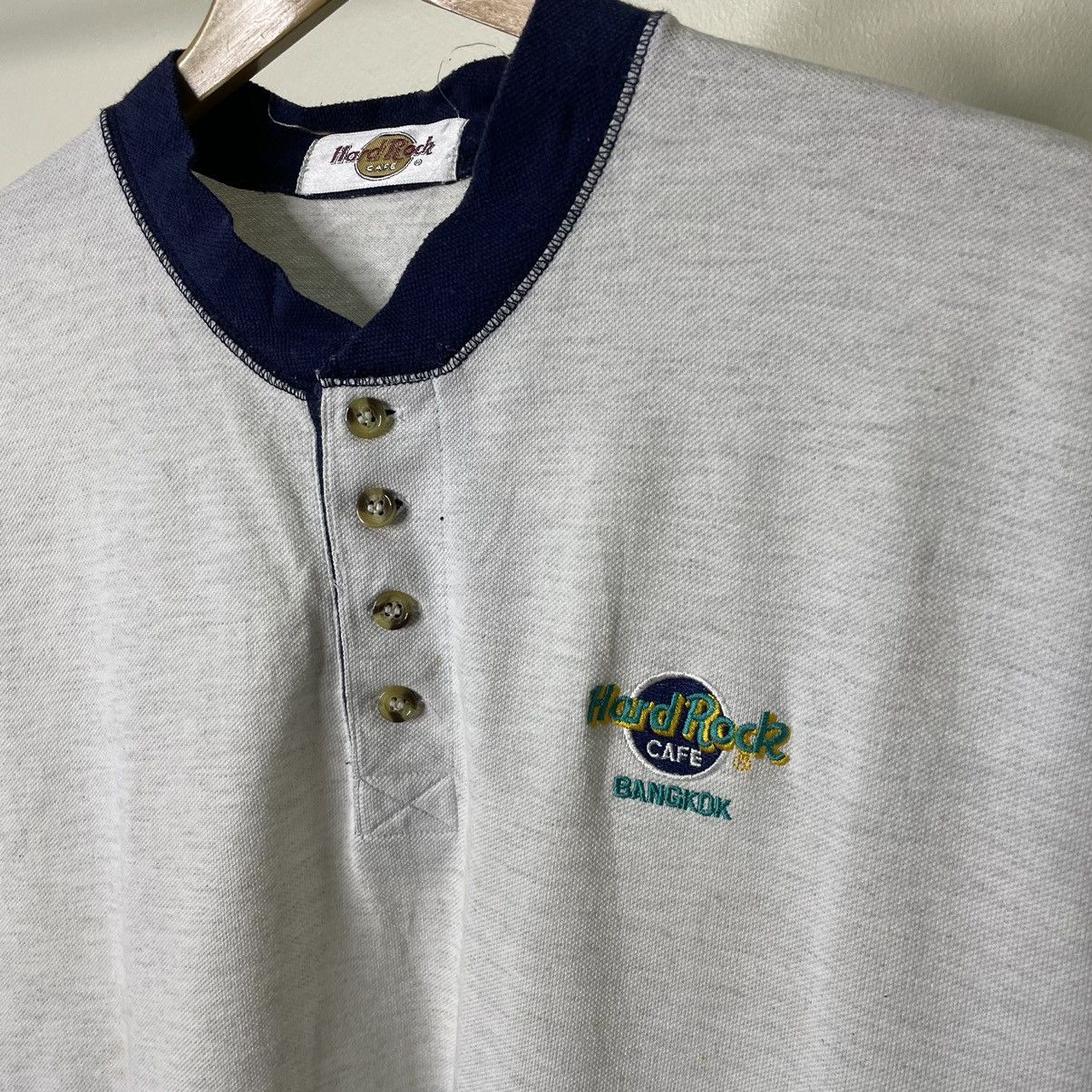 Hard Rock Cafe × Vintage Vintage 1990s HRC Bangkok Button T Shirt Rare Design Size US L / EU 52-54 / 3 - 2 Thumbnail