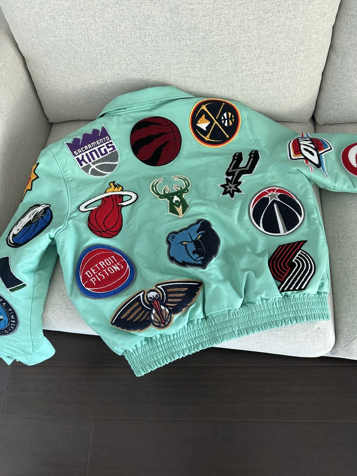Jeff Hamilton Signed Jeff Hamilton x NBA logo jacket Size US L / EU 52-54 / 3 - 7 Thumbnail