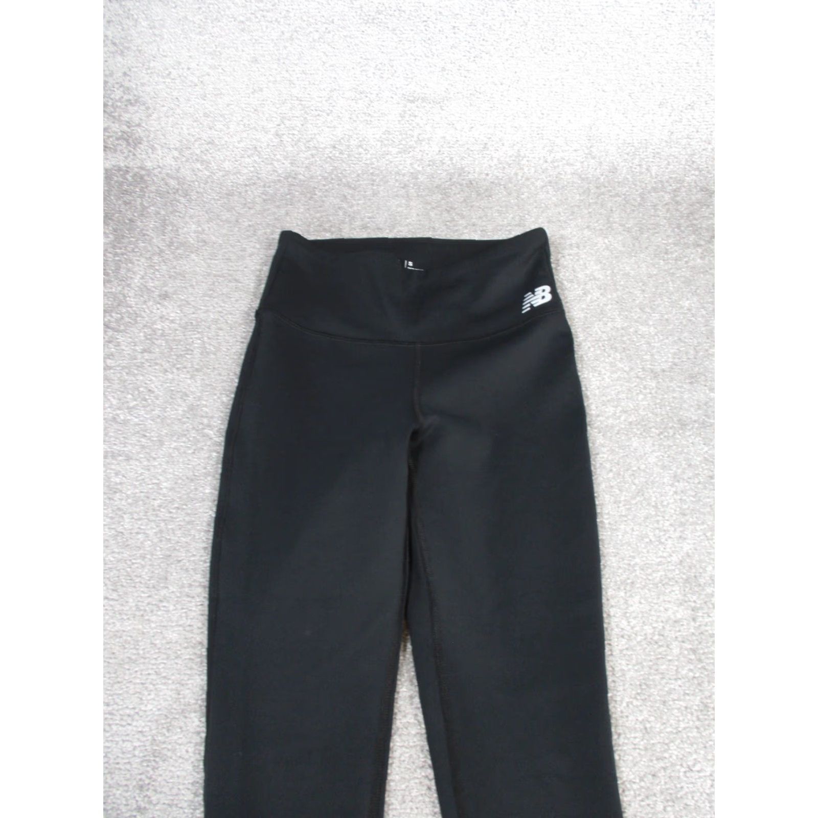 New Balance New Balance Leggings Womens Small Black Crop Capri Running Size 28" / US 6 / IT 42 - 2 Thumbnail