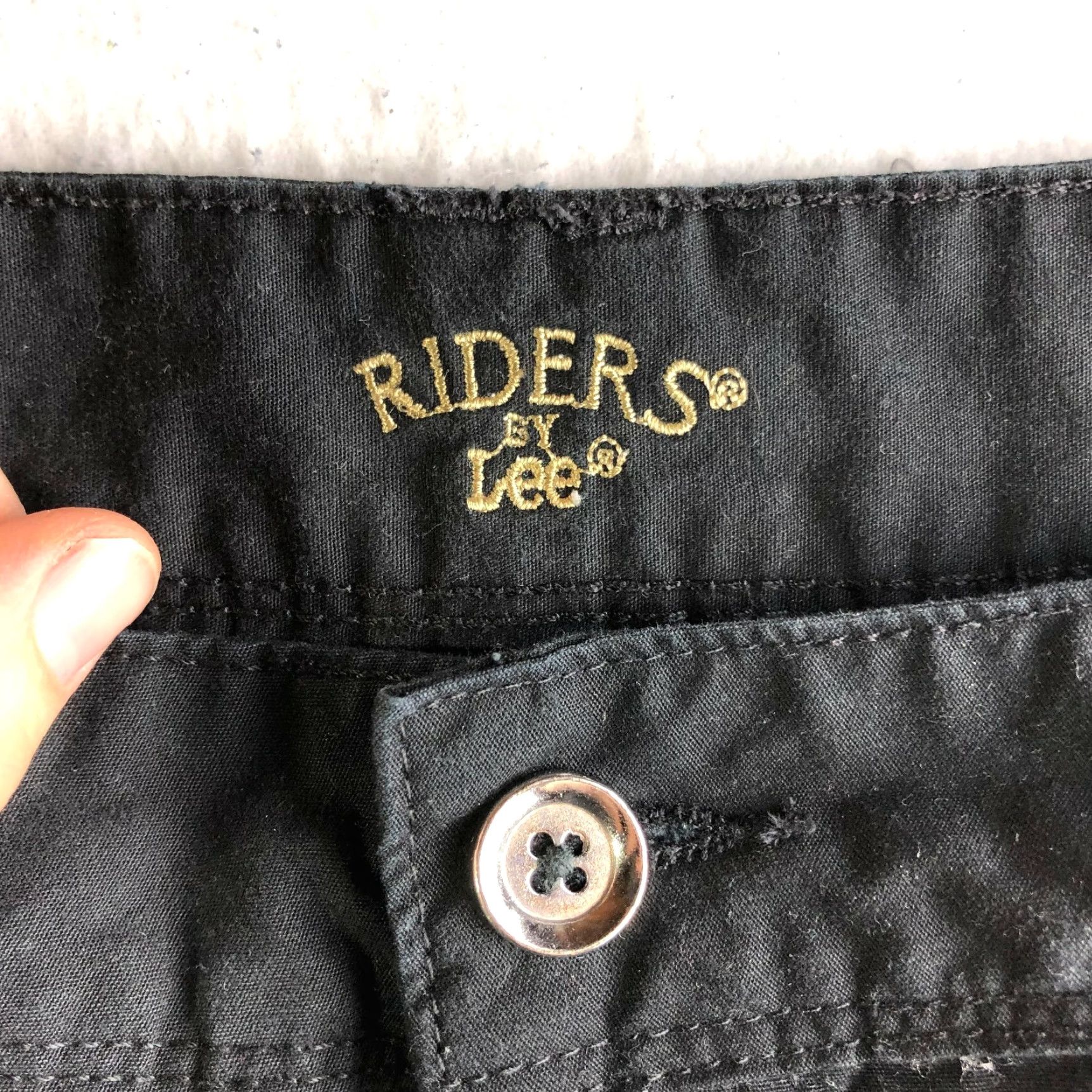 Vintage Riders Black Cropped Pants Womens 30" Waist Dark Wash Cargo Pocket Size 32" / US 10 / IT 46 - 7 Thumbnail