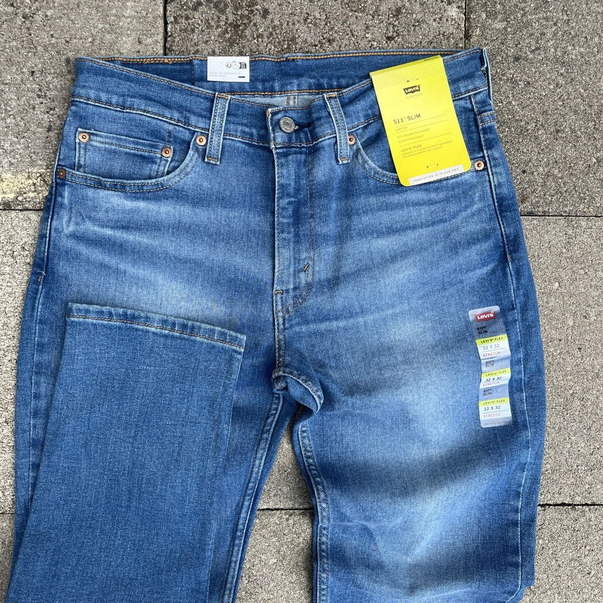 Levi's Levi’s 511 Slim Fit Stretch Mens NWT Jeans Medium Wash Denim Size US 32 / EU 48 - 1 Thumbnail