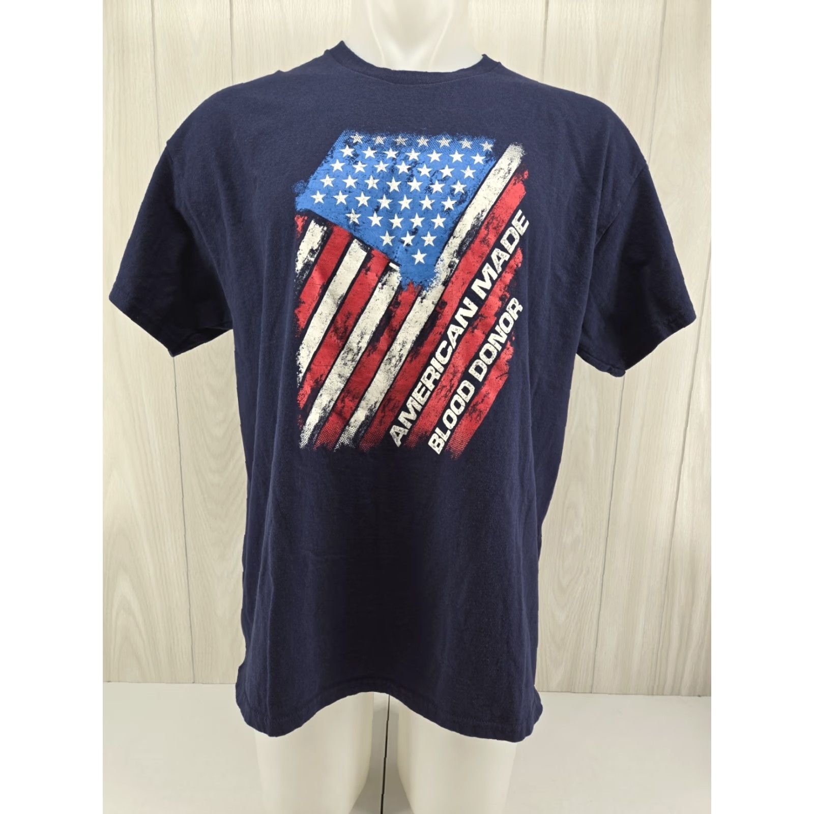 Gildan Lifesouth Blood Donor American Flag Graphic T Shirt XL Blue Size US XL / EU 56 / 4 - 2 Thumbnail