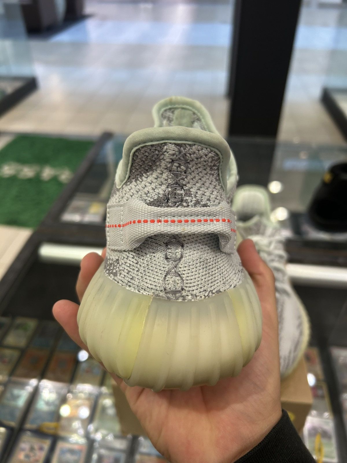 Yeezy Yeezy 350 Blue Tint Size US 8.5 / EU 41-42 - 9 Thumbnail
