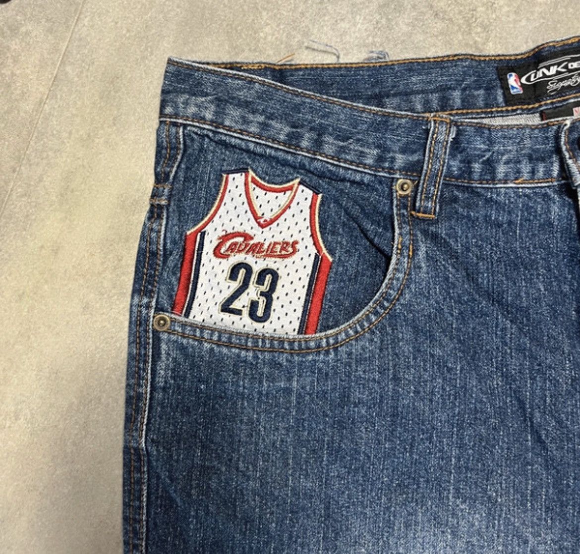 Other UNK NBA Cavaliers 23 Baggy Denim Size 34 Y2K Size US 34 / EU 50 - 6 Thumbnail