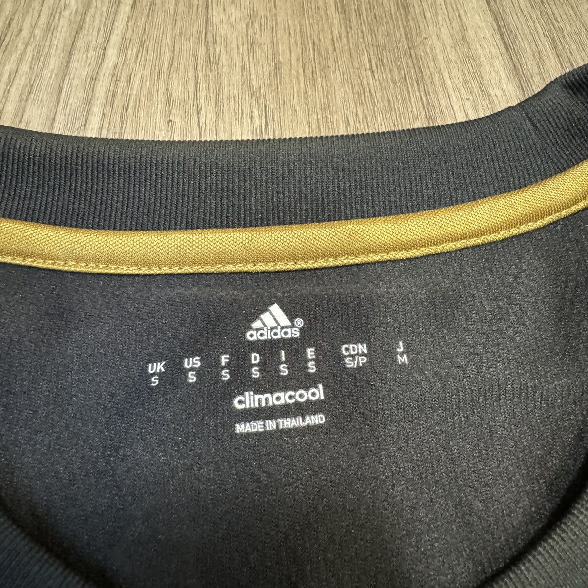 Adidas Juventus 15/16 C/L away shirt #21 Dybala Size US S / EU 44-46 / 1 - 9 Thumbnail