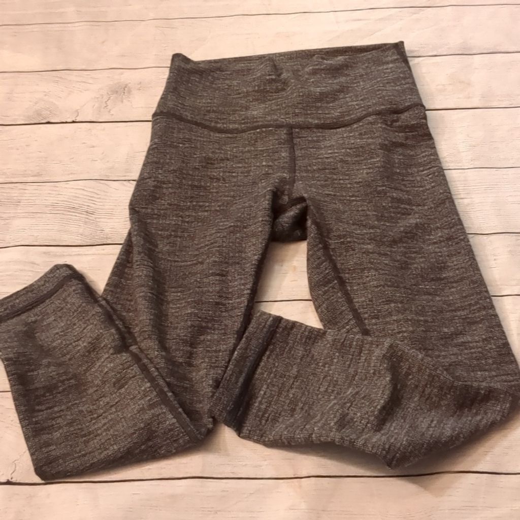 Lululemon wunder under crop high rise leggings size