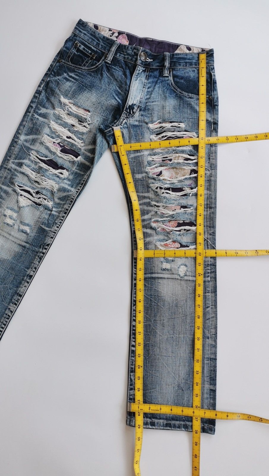 Karakuri Tamashii Pattern Fabric Patches Distressed Denim Jeans Size US 30 / EU 46 - 11 Thumbnail