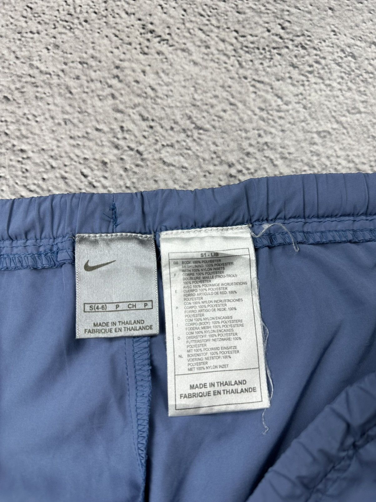Nike Vintage Nike Track Suit Pants Jacket Nylon Drill Y2K Style Size S / US 4 / IT 40 - 19 Thumbnail