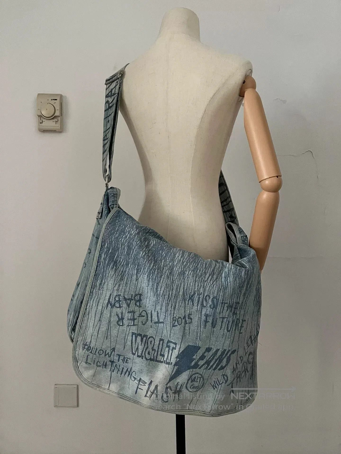 Walter Van Beirendonck Walter Van Beirendonck Graffiti Crossbody Bag. Size ONE SIZE - 1 Thumbnail