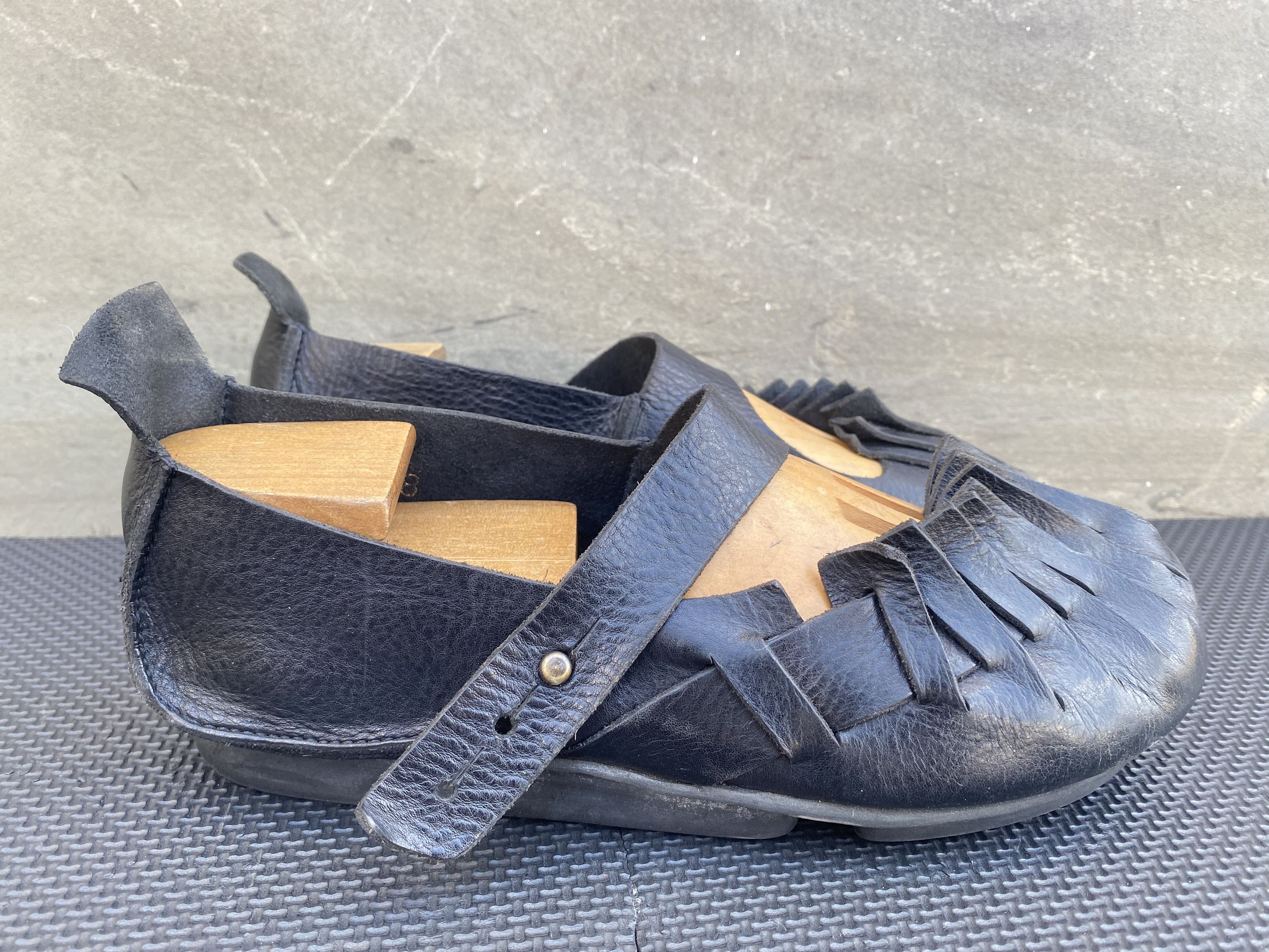 Trippen Trippen Women's Leather Black Flats Maryjane Medieval Size US 8 / IT 38 - 6 Thumbnail