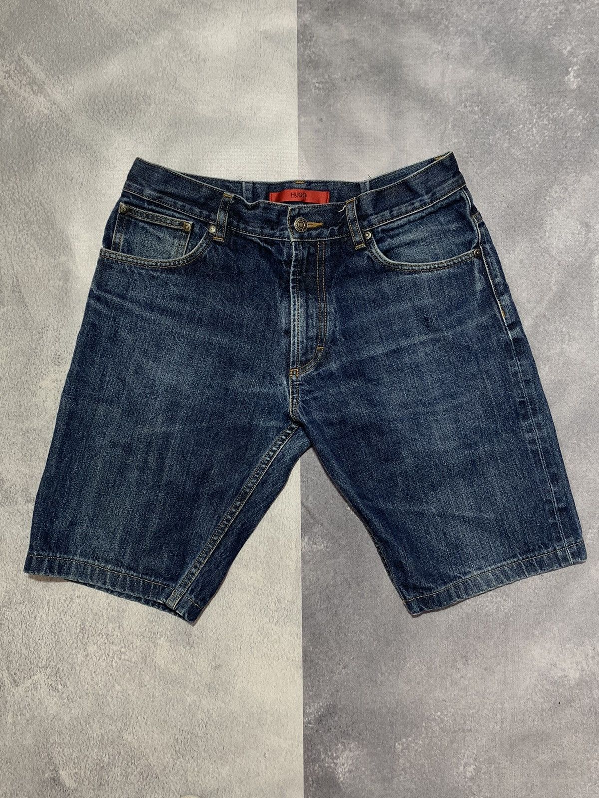 Hugo Boss × Vintage Vintage Y2K Hugo Boss denim shorts streetwear size 31 Size US 31 - 1 Thumbnail
