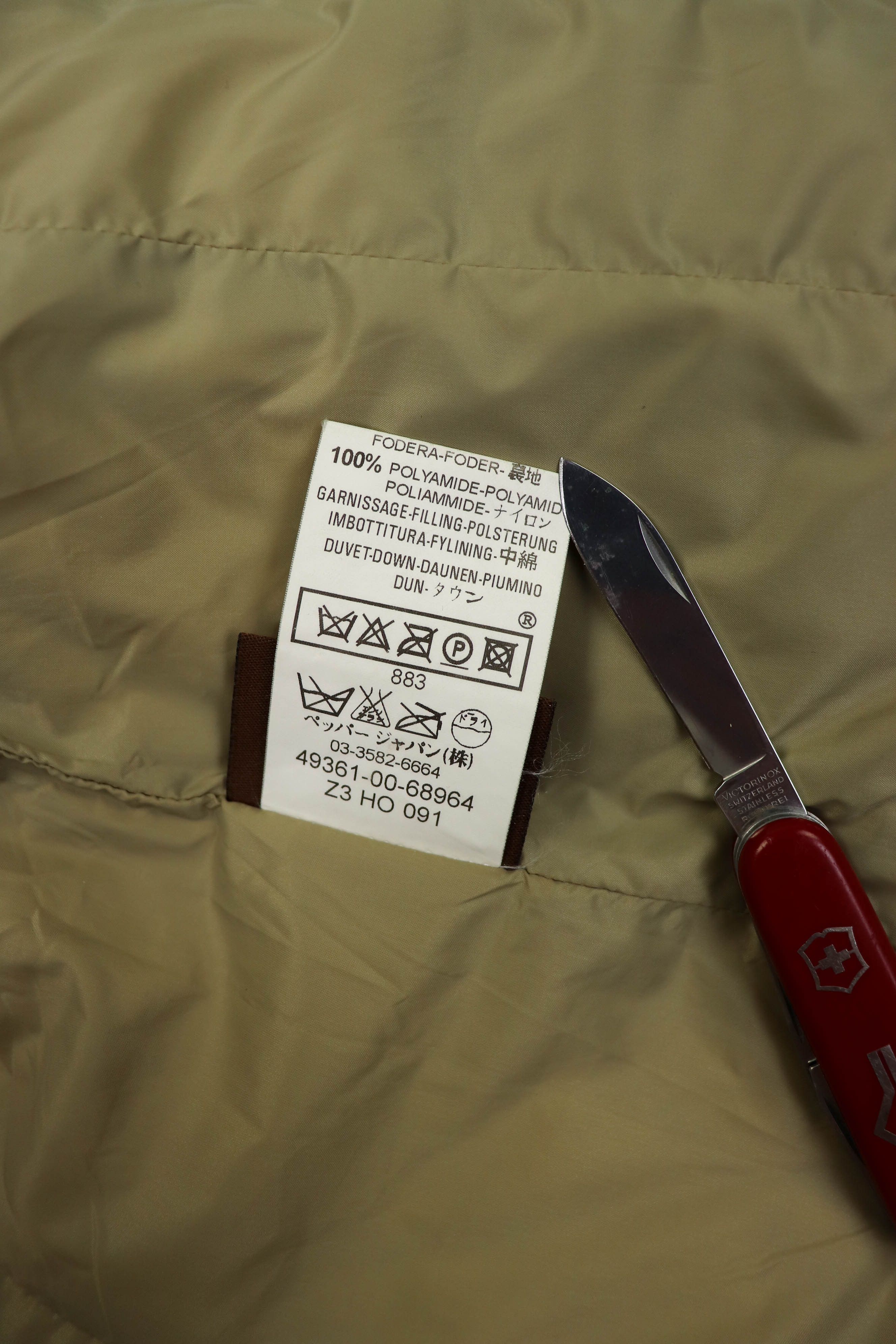 Moncler Vintage Moncler Beige Quilted Nylon Down Puffer Coat Jacket Size XS / US 0-2 / IT 36-38 - 16 Thumbnail