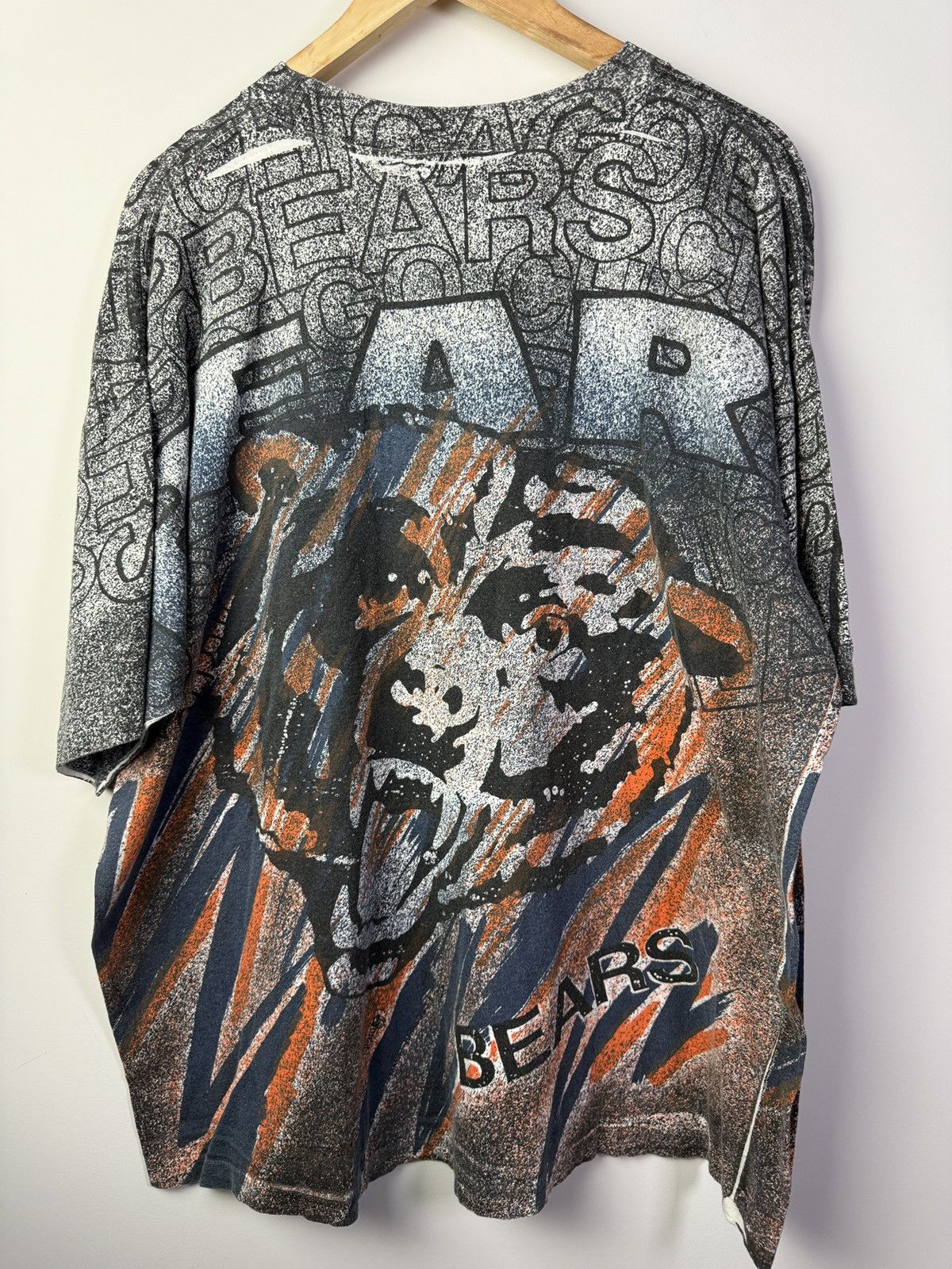 NFL 90s Chicago Bears All Over Print Magic Johnson Vintage Tee Size US XL / EU 56 / 4 - 3 Thumbnail