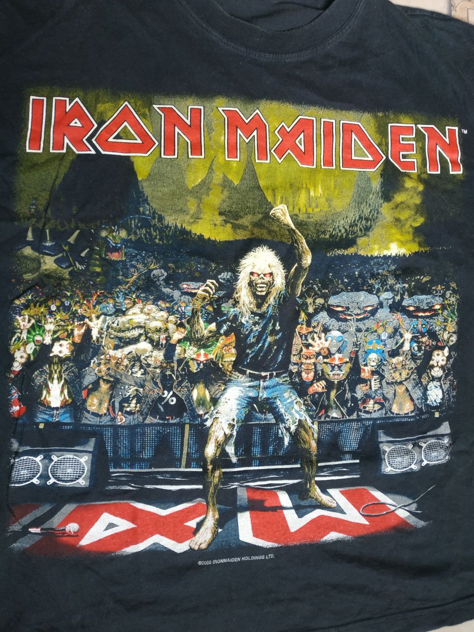 Iron Maiden Iron Maiden — 2000 Earls Court "That's Me Mum" Tee Vintage Size US M / EU 48-50 / 2 - 7 Thumbnail