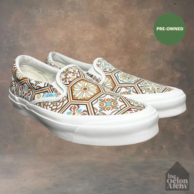 Kith × Vans Kith x Vans Classic Slip-On Brown Moroccan Pattern Size US 10 / EU 43 - 1 Thumbnail