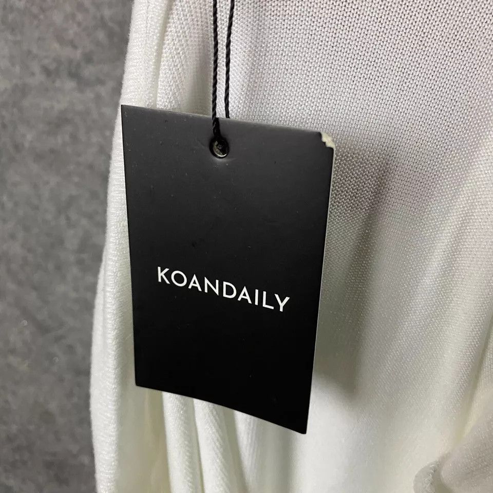 Other Koandaily Blouse XL Women's Long Sleeve NWT White Polyester Size XL / US 12-14 / IT 48-50 - 4 Thumbnail